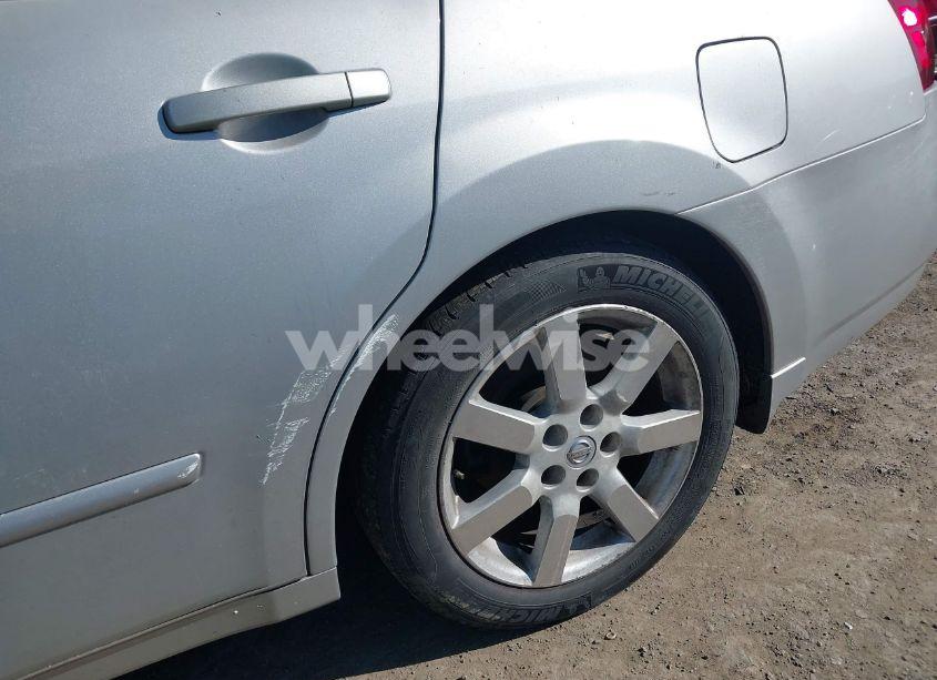 Photo 6 of 2004 Nissan Maxima 3.5 SL (VIN 1N4BA41E84C861606)