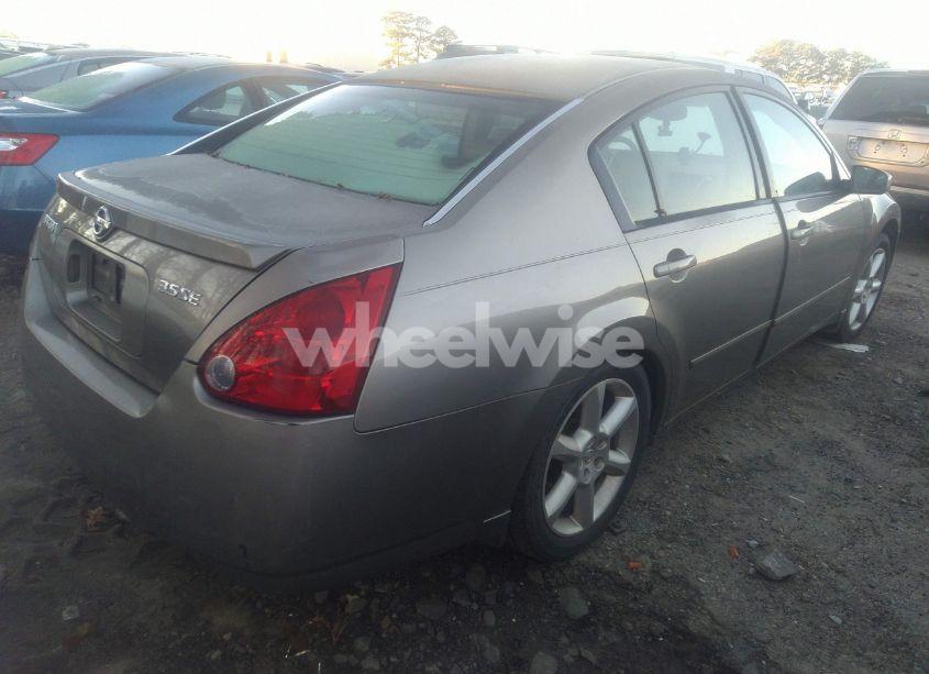 Photo 4 of 2004 Nissan Maxima 3.5 SE (VIN 1N4BA41E94C849092)