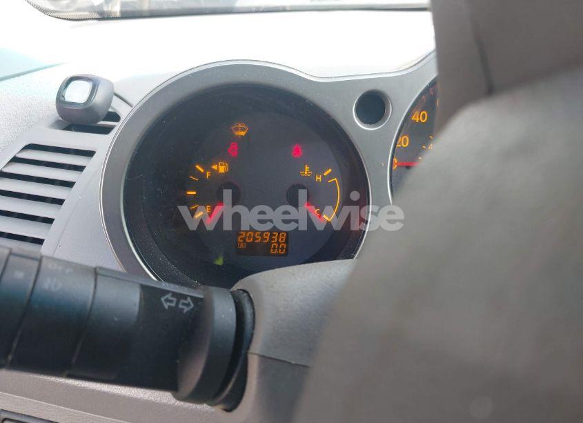 Photo 7 of 2004 Nissan Maxima 3.5 SE (VIN 1N4BA41E94C849092)