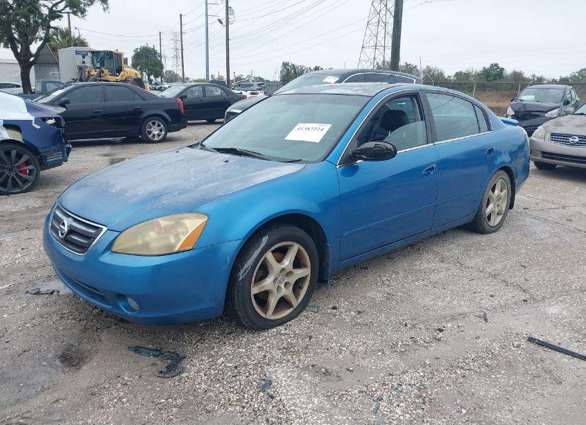 Photo 2 of 2003 Nissan Altima 3.5 SE (VIN 1N4BL11D03C102933)