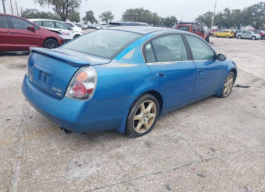 Photo 4 of 2003 Nissan Altima 3.5 SE (VIN 1N4BL11D03C102933)