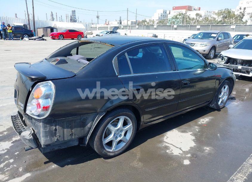 Photo 4 of 2005 Nissan Altima 3.5 SE (VIN 1N4BL11D05C375051)