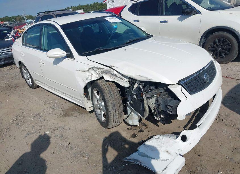 2005 Nissan Altima 3.5 SE (VIN 1N4BL11D05C394909) main photo