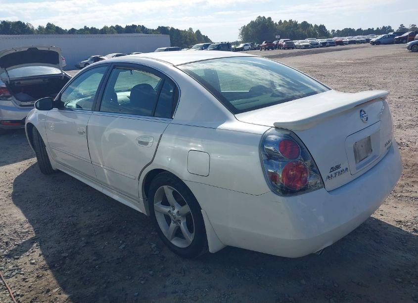 Photo 3 of 2005 Nissan Altima 3.5 SE (VIN 1N4BL11D05C394909)