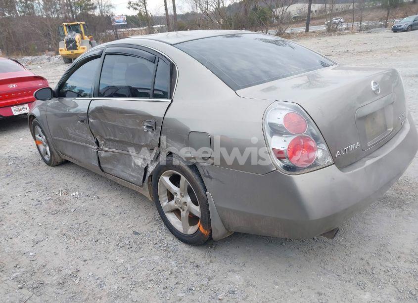 Photo 3 of 2005 Nissan Altima 3.5 SE (VIN 1N4BL11D05N430151)