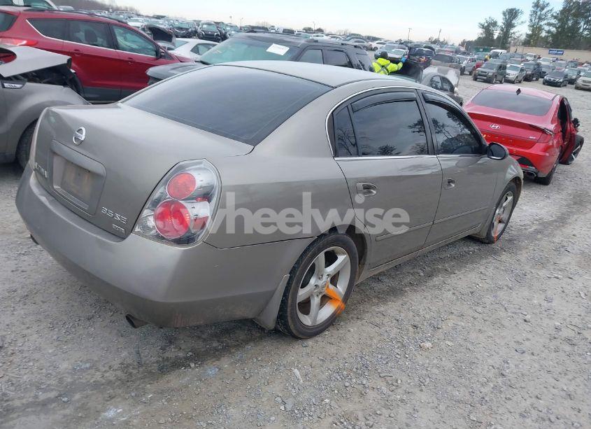 Photo 4 of 2005 Nissan Altima 3.5 SE (VIN 1N4BL11D05N430151)