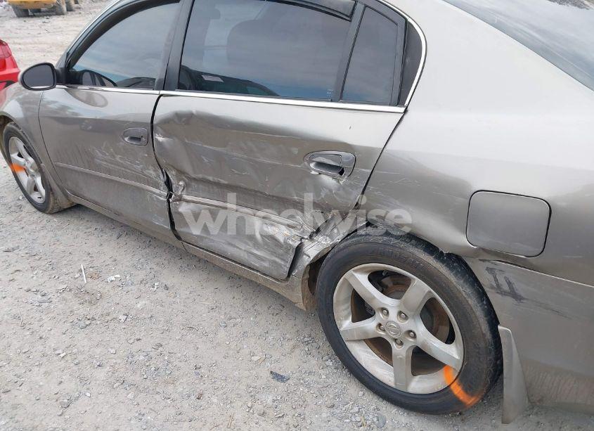 Photo 6 of 2005 Nissan Altima 3.5 SE (VIN 1N4BL11D05N430151)