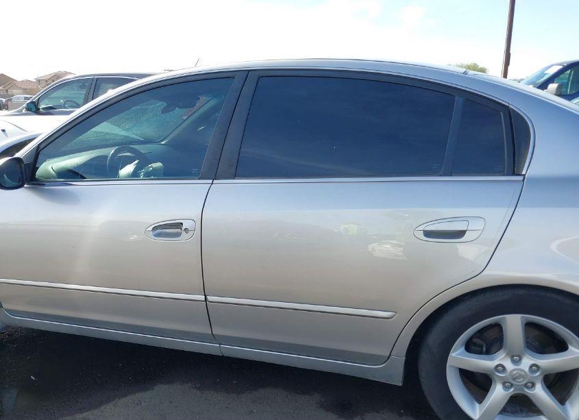 Photo 15 of 2005 Nissan Altima 3.5 SE (VIN 1N4BL11D05N441392)