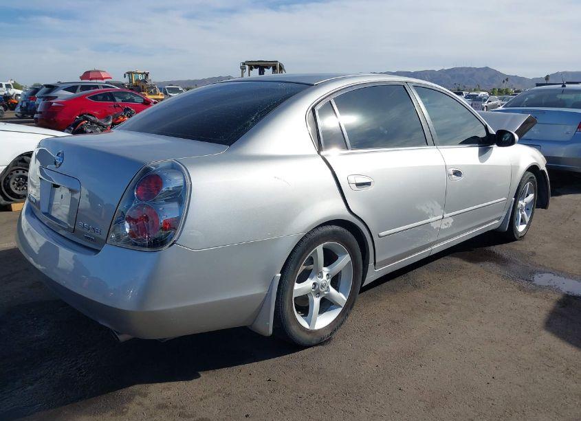 Photo 4 of 2005 Nissan Altima 3.5 SE (VIN 1N4BL11D05N441392)