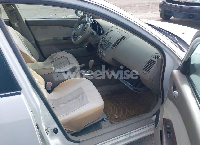 Photo 5 of 2006 Nissan Altima 3.5 SE (VIN 1N4BL11D16C268852)