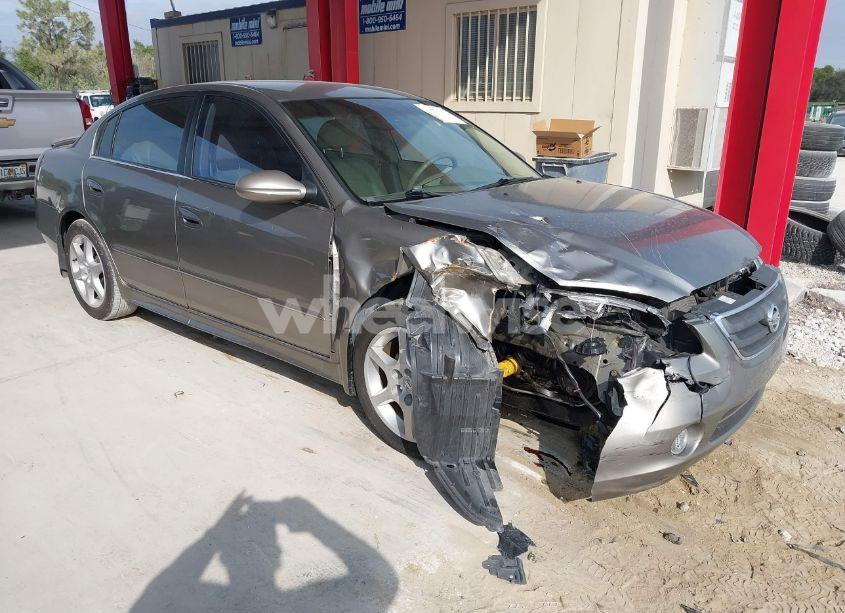 2002 Nissan Altima 3.5 SE (VIN 1N4BL11D22C245123) main photo