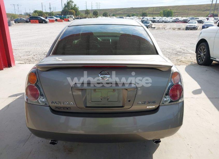 Photo 17 of 2002 Nissan Altima 3.5 SE (VIN 1N4BL11D22C245123)