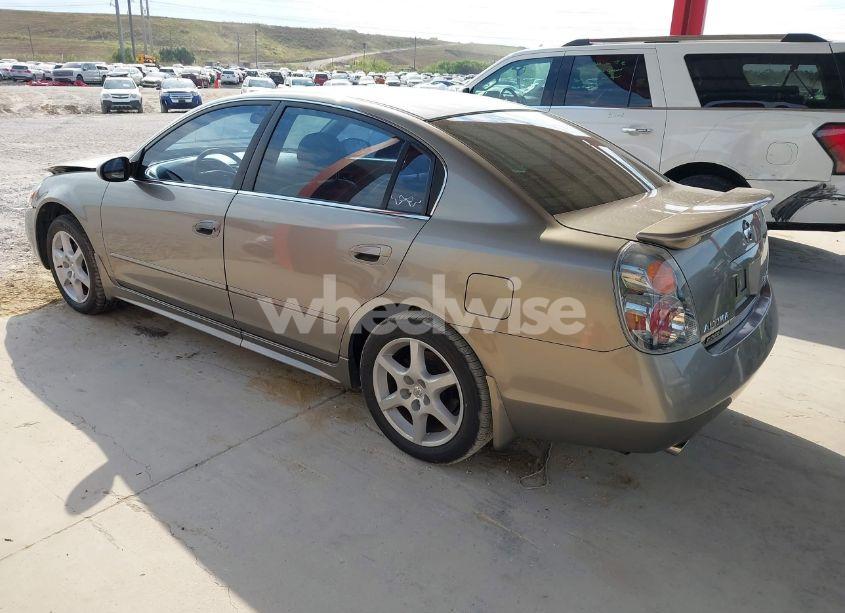 Photo 3 of 2002 Nissan Altima 3.5 SE (VIN 1N4BL11D22C245123)