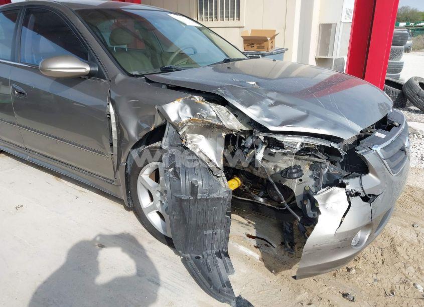 Photo 6 of 2002 Nissan Altima 3.5 SE (VIN 1N4BL11D22C245123)