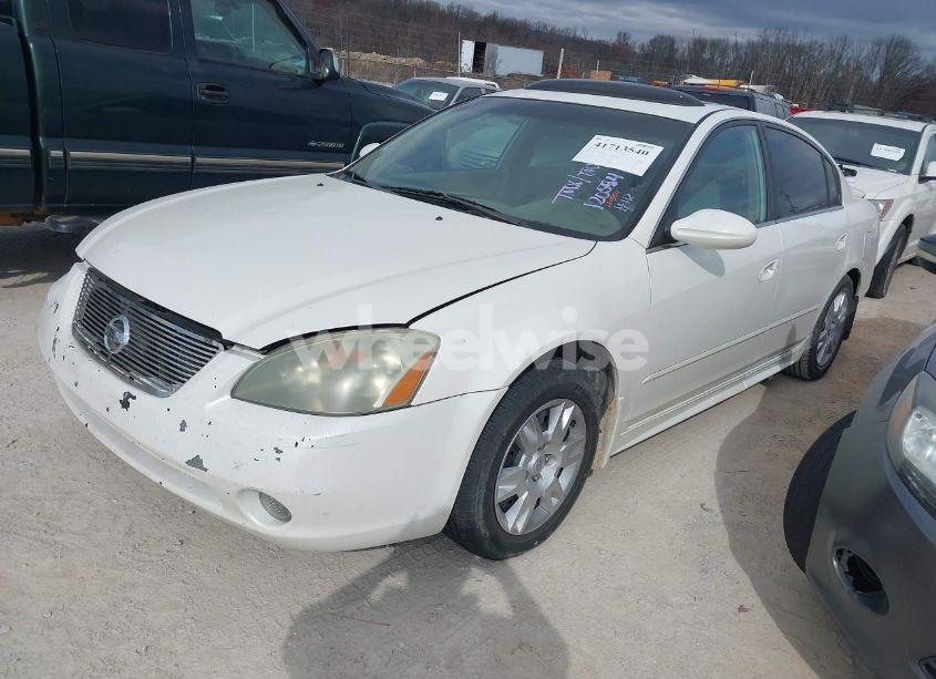 Photo 2 of 2004 Nissan Altima 3.5 SE (VIN 1N4BL11D34C120554)