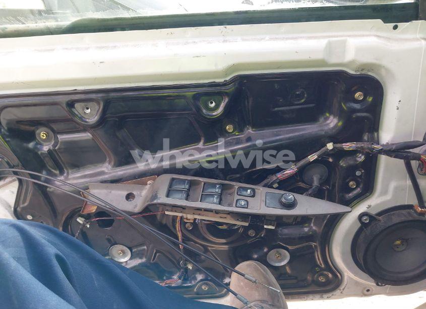 Photo 6 of 2004 Nissan Altima 3.5 SE (VIN 1N4BL11D34C120554)