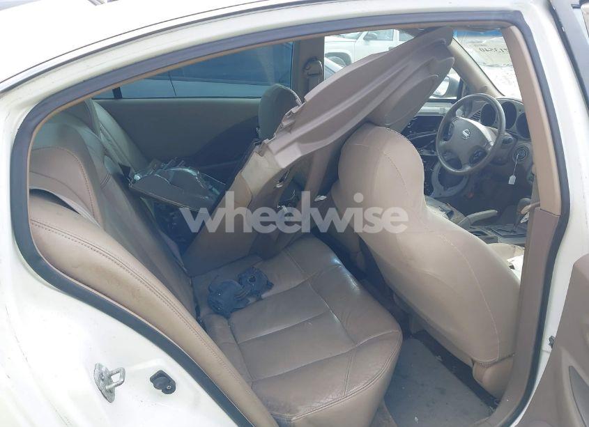 Photo 8 of 2004 Nissan Altima 3.5 SE (VIN 1N4BL11D34C120554)