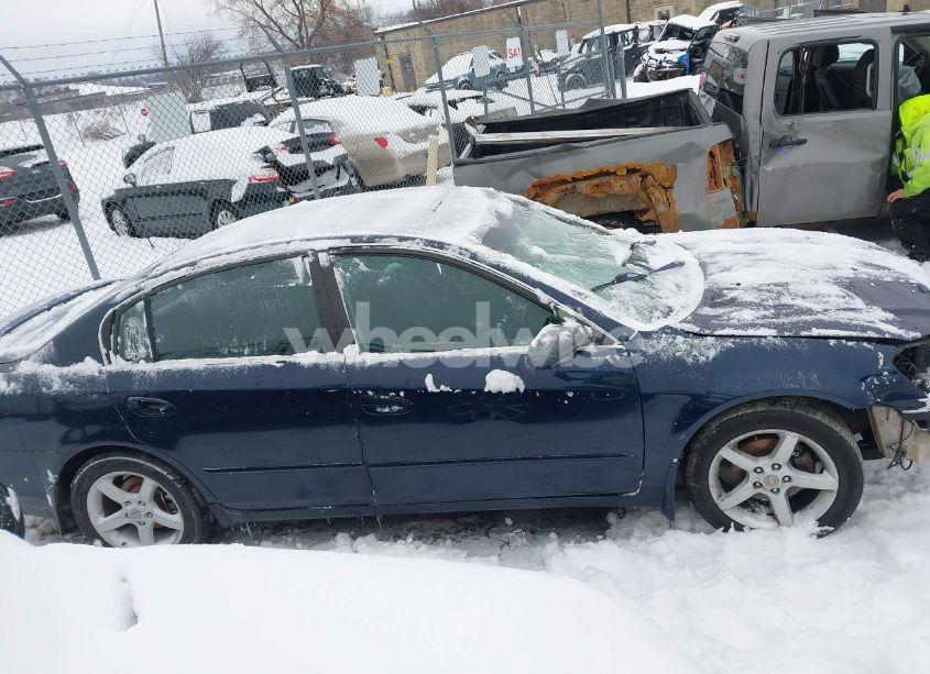 Photo 5 of 2005 Nissan Altima 3.5 SE (VIN 1N4BL11D35C100385)