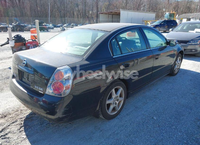 Photo 4 of 2004 Nissan Altima 3.5 SE (VIN 1N4BL11D44C182979)