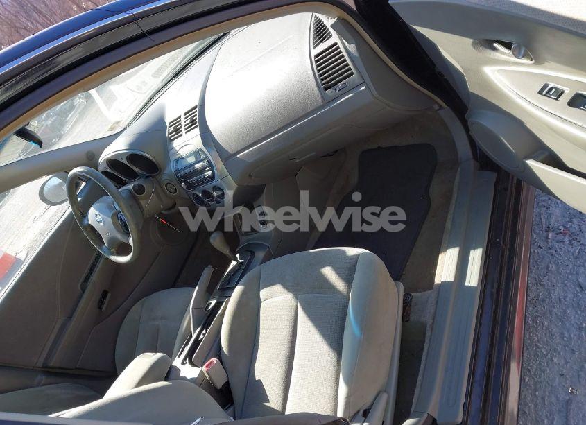 Photo 5 of 2004 Nissan Altima 3.5 SE (VIN 1N4BL11D44C182979)