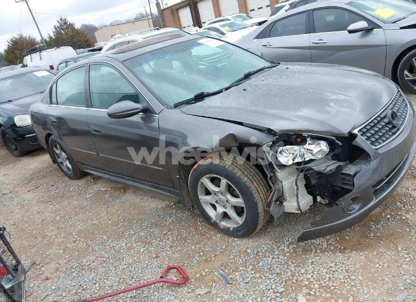 2005 Nissan Altima 3.5 SL (VIN 1N4BL11D45C390555) main photo