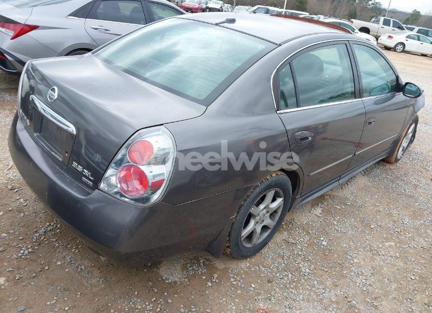 Photo 4 of 2005 Nissan Altima 3.5 SL (VIN 1N4BL11D45C390555)