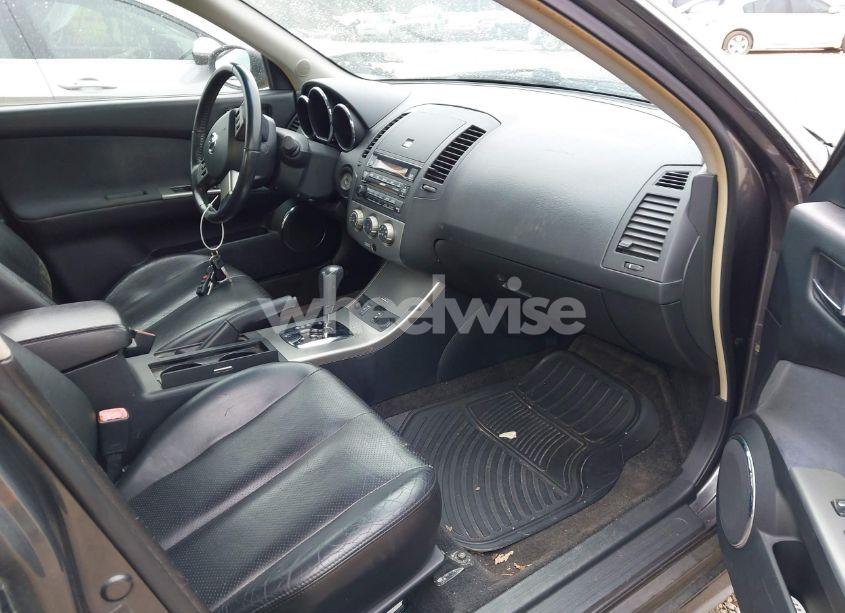 Photo 5 of 2005 Nissan Altima 3.5 SL (VIN 1N4BL11D45C390555)