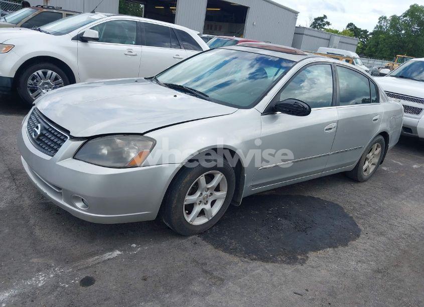 Photo 2 of 2005 Nissan Altima 3.5 SL (VIN 1N4BL11D45C950591)