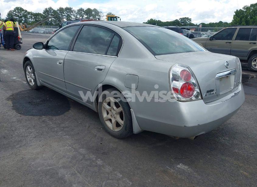 Photo 3 of 2005 Nissan Altima 3.5 SL (VIN 1N4BL11D45C950591)