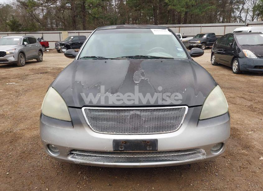 Photo 6 of 2002 Nissan Altima 3.5 SE (VIN 1N4BL11D52C260747)