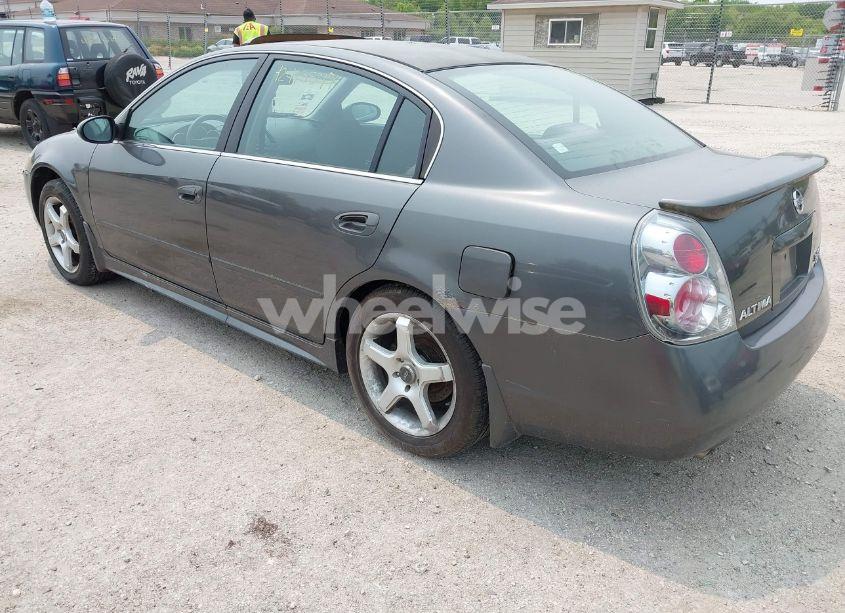 Photo 3 of 2005 Nissan Altima 3.5 SE (VIN 1N4BL11D55C167862)