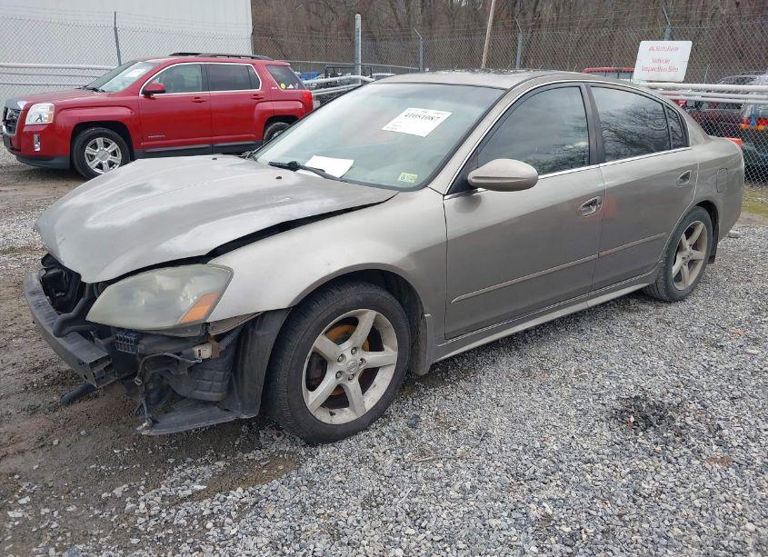 Photo 2 of 2005 Nissan Altima 3.5 SE (VIN 1N4BL11D55C386594)