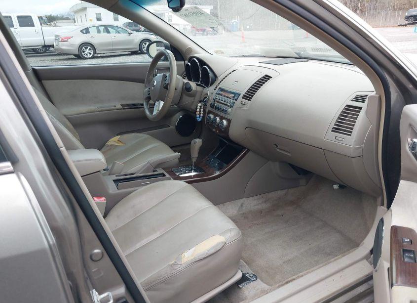 Photo 5 of 2005 Nissan Altima 3.5 SE (VIN 1N4BL11D55C386594)