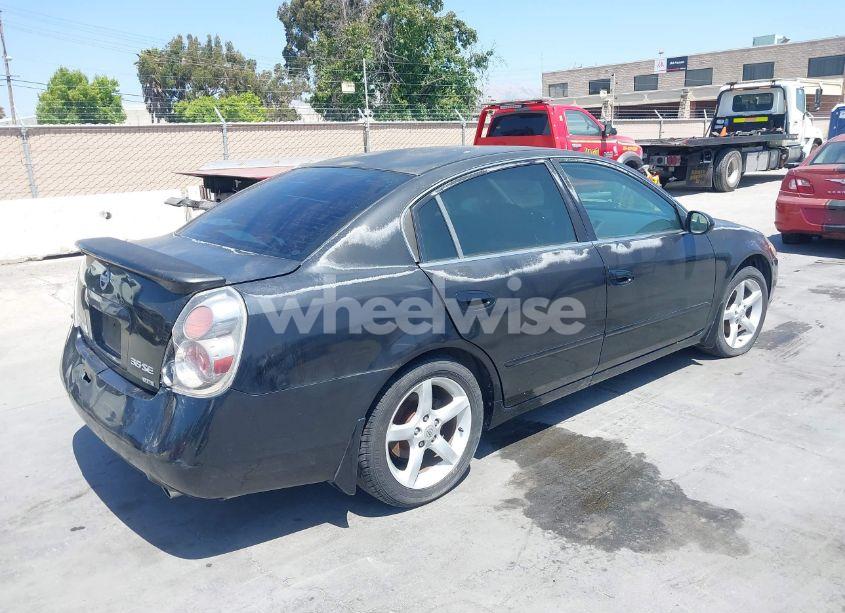 Photo 4 of 2005 Nissan Altima 3.5 SE (VIN 1N4BL11D55N422658)