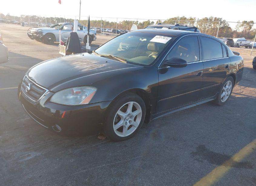 Photo 2 of 2003 Nissan Altima 3.5 SE (VIN 1N4BL11D63C108851)