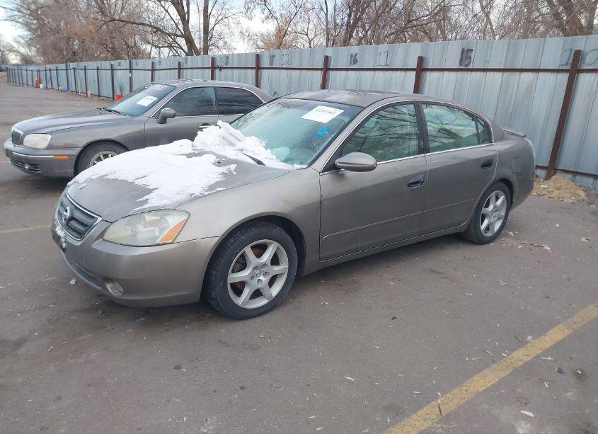 Photo 2 of 2003 Nissan Altima 3.5 SE (VIN 1N4BL11D63C160903)
