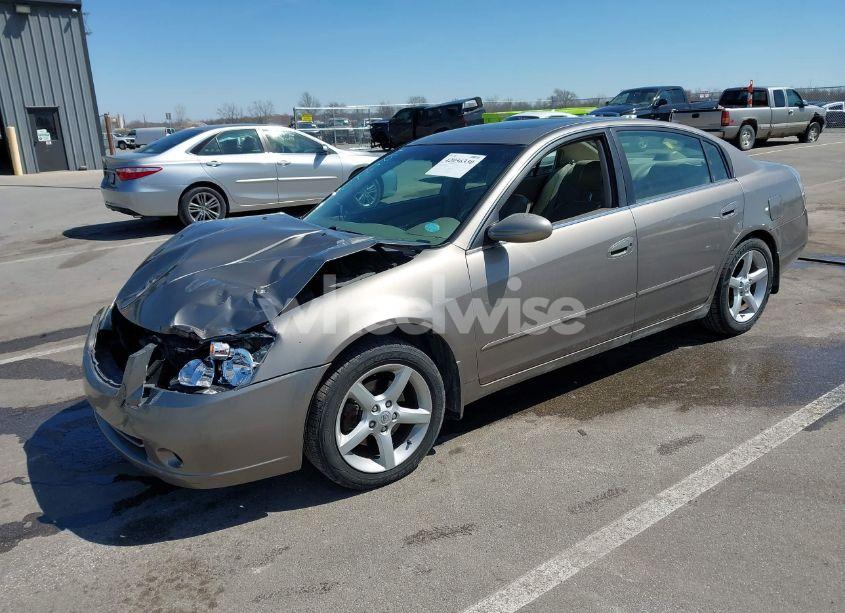 Photo 2 of 2005 Nissan Altima 3.5 SE (VIN 1N4BL11D65C148642)