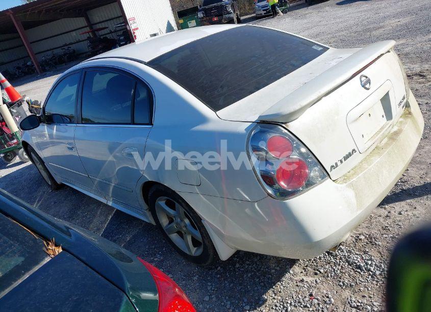 Photo 3 of 2005 Nissan Altima 3.5 SE (VIN 1N4BL11D65C304792)