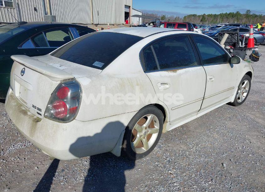 Photo 4 of 2005 Nissan Altima 3.5 SE (VIN 1N4BL11D65C304792)