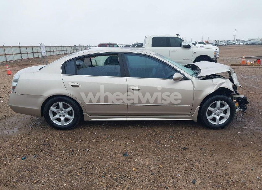 Photo 14 of 2005 Nissan Altima 3.5 SL (VIN 1N4BL11D75C153820)