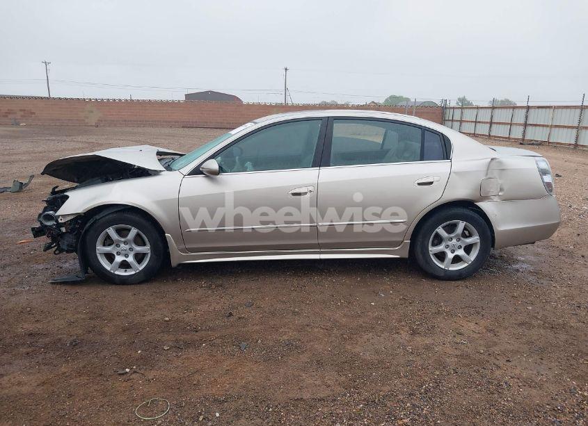 Photo 15 of 2005 Nissan Altima 3.5 SL (VIN 1N4BL11D75C153820)