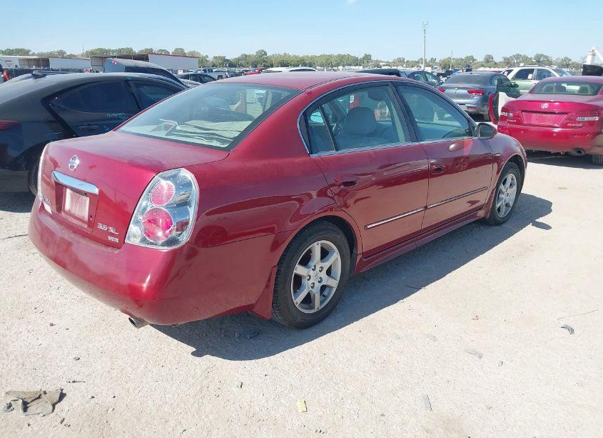 Photo 4 of 2005 Nissan Altima 3.5 SL (VIN 1N4BL11D85C200661)
