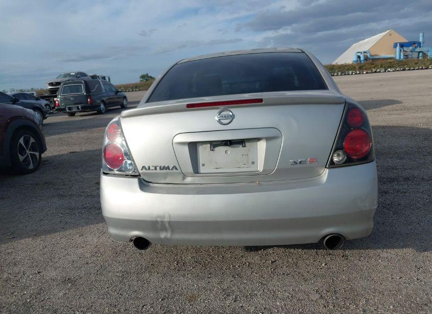 Photo 16 of 2005 Nissan Altima 3.5 SE-R (VIN 1N4BL11D85C253408)