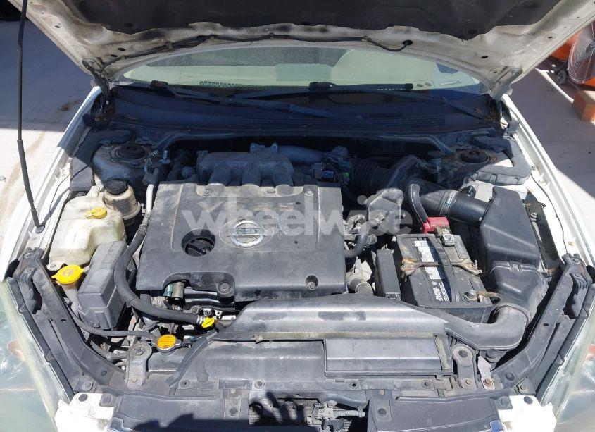 Photo 10 of 2002 Nissan Altima 3.5 SE (VIN 1N4BL11D92C218274)