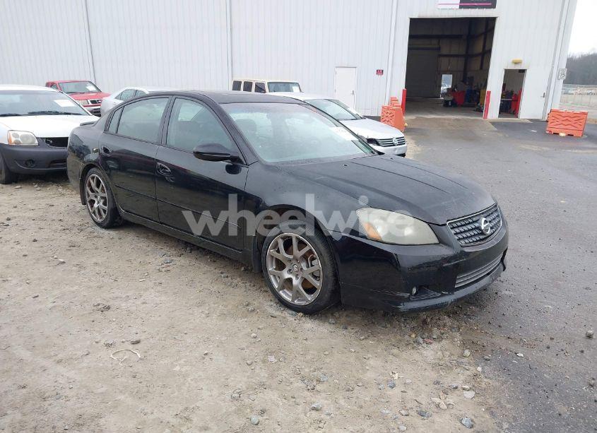 2005 Nissan Altima 3.5 SE-R (VIN 1N4BL11D95C250548) main photo