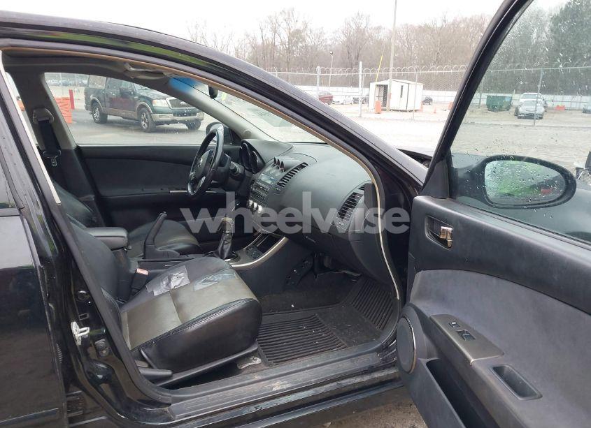 Photo 5 of 2005 Nissan Altima 3.5 SE-R (VIN 1N4BL11D95C250548)