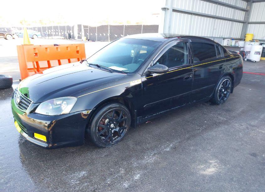 Photo 2 of 2005 Nissan Altima 3.5 SE-R (VIN 1N4BL11D95C281931)