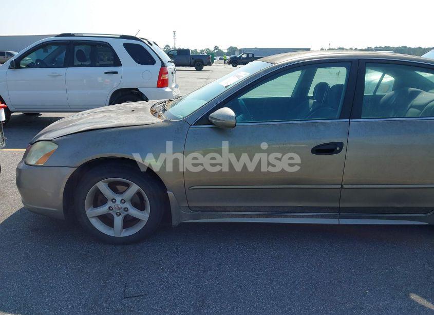 Photo 14 of 2005 Nissan Altima 3.5 SE (VIN 1N4BL11D95N437079)