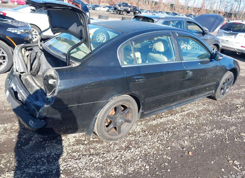 Photo 4 of 2003 Nissan Altima 3.5 SE (VIN 1N4BL11E03C280172)