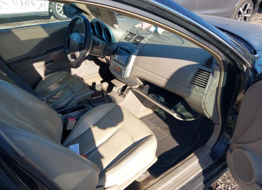 Photo 5 of 2003 Nissan Altima 3.5 SE (VIN 1N4BL11E03C280172)